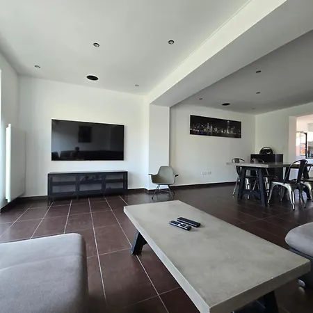 Сasa de vacaciones Maison Spacieuse, Agreable Et Ensoleille *