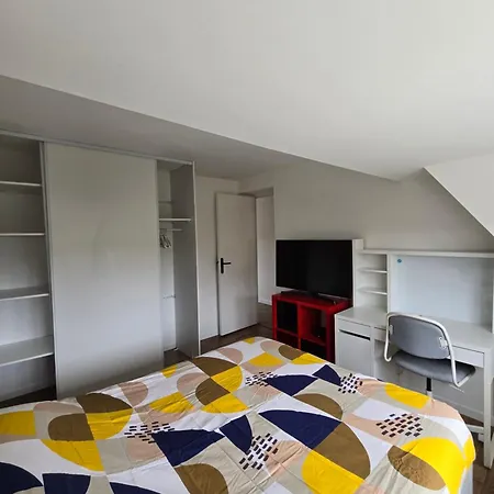 Maison Spacieuse, Agreable Et Ensoleille