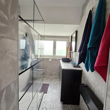 Maison Spacieuse, Agreable Et Ensoleille